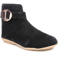Myntra: Upto 70% OFF on Women's Boots Orders