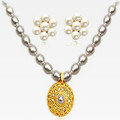 Get 77% off Gemstone Jewellery Hamper Orders