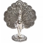Giftease: Get Up To 65% off Artifacts & Showpieces Orders
