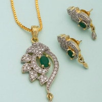 Upto 80% OFF on Women's Diwali Gifts Collection