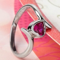 Upto 40% OFF on Women's Silver Jewellery