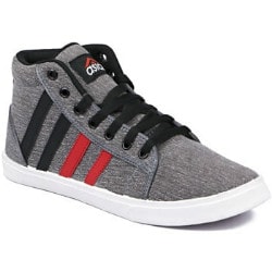 Upto 70% OFF on Sneakers from ₹ 399