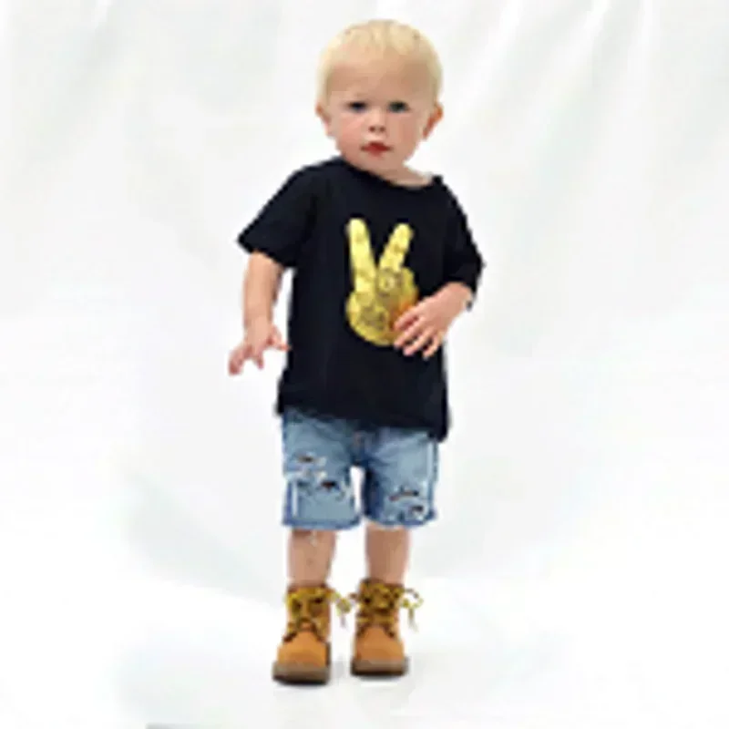 Upto 40% OFF on Kid's Apparel Orders